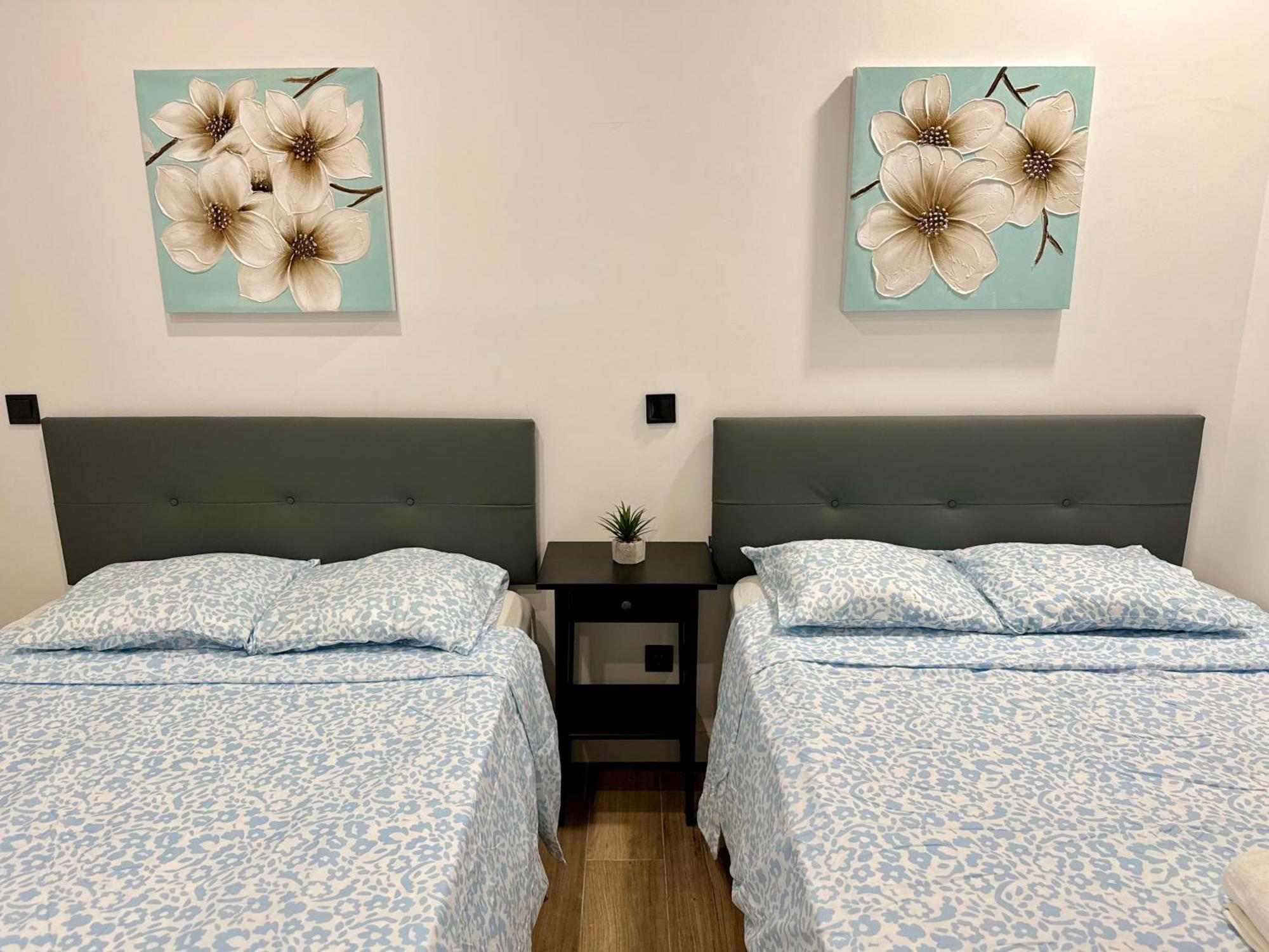 Apartamentos Castillejos Madrid Esterno foto