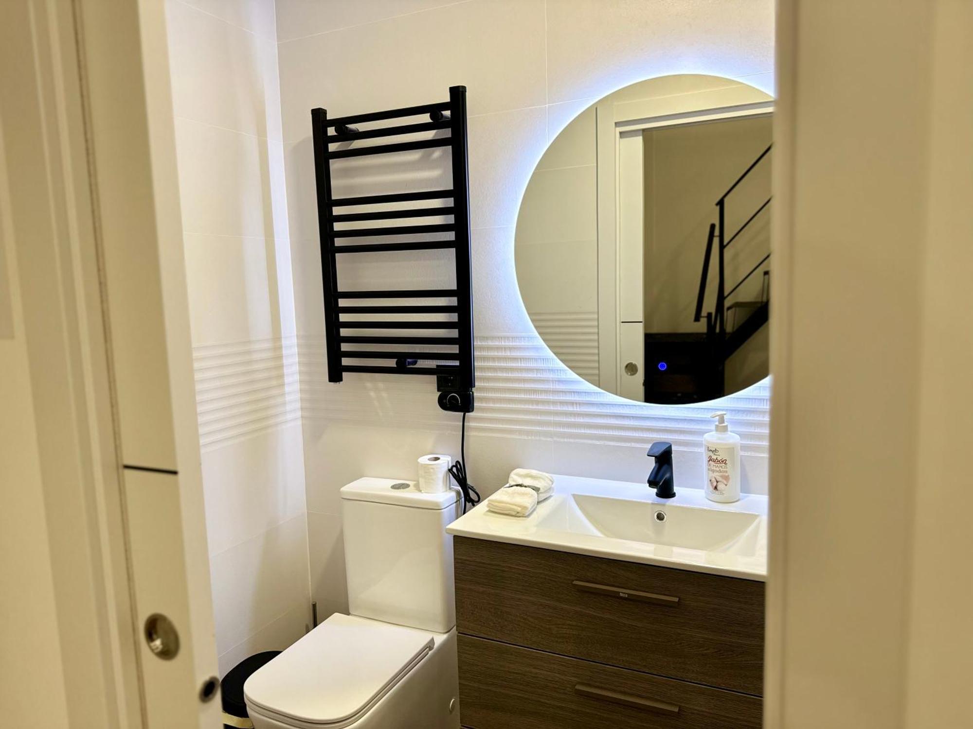 Apartamentos Castillejos Madrid Esterno foto